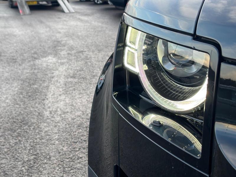 Used Land Rover Defender 90 2023 for sale - 77346232: Photo 10