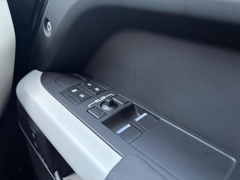 Used Land Rover Defender 90 2023 for sale - 77346232: Photo 15