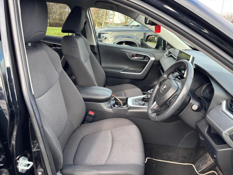 Used Toyota RAV4 2019 for sale - 77435116: Photo 15