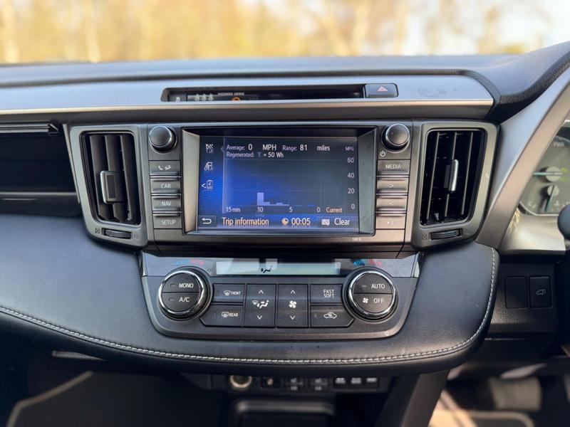 Used Toyota RAV4 2018 for sale - 77973689: Photo 26