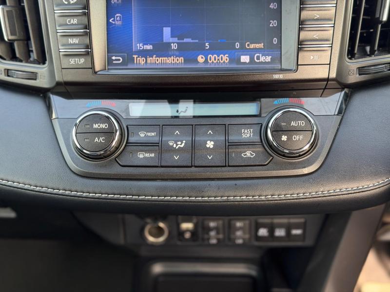 Used Toyota RAV4 2018 for sale - 77973689: Photo 27