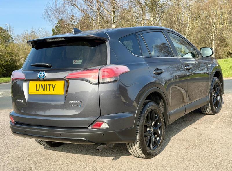 Used Toyota RAV4 2018 for sale - 77973689: Photo 8