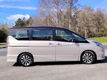 Used Nissan Serena undefined for sale - 78028596: Photo