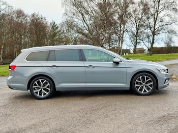 Used Volkswagen Passat 2022 for sale - 77207106: Photo