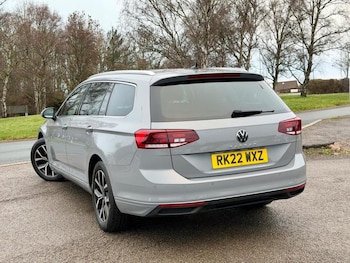 Used Volkswagen Passat 2022 for sale - 77207106: Photo