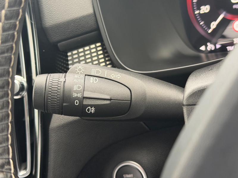 Used Volvo XC40 2020 for sale - 77653744: Photo 29