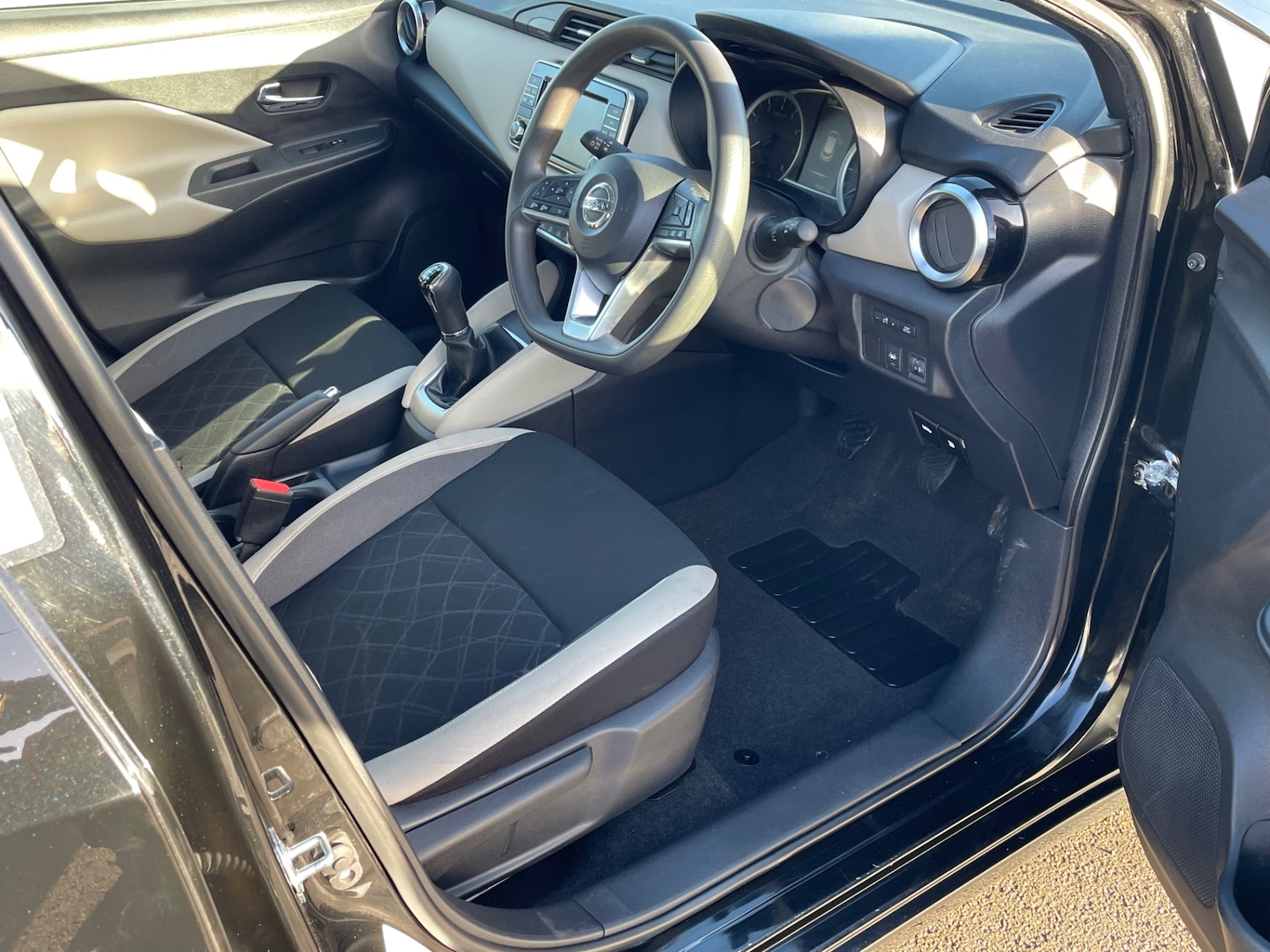 Used Nissan Micra 2018 for sale - 76734849: Photo 5