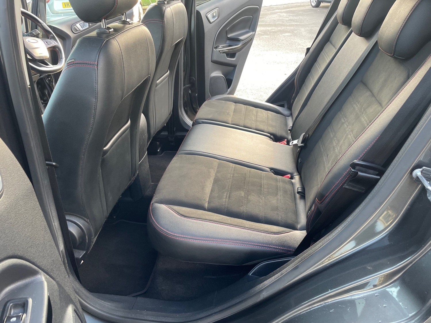 Used Ford Ecosport 2018 for sale - 76653538: Photo 9