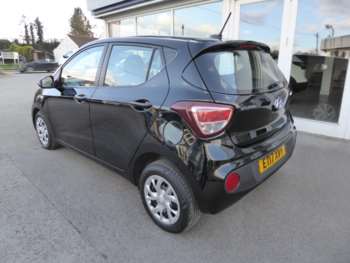Used Hyundai i10 2017 for sale - 74330620: Photo