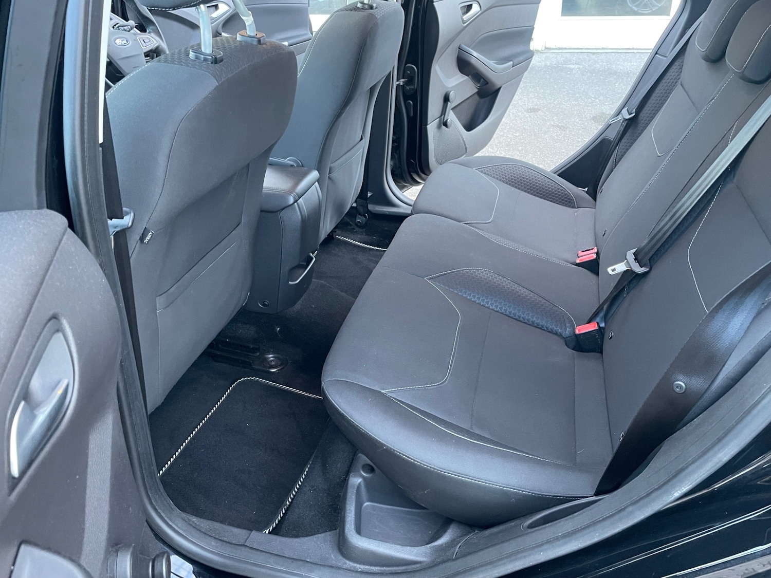 Used Ford Focus 2015 for sale - 76444482: Photo 8