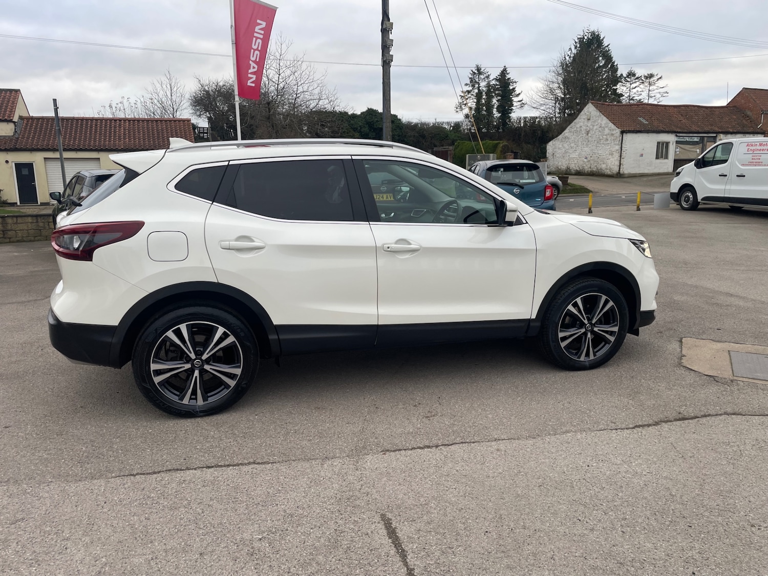 Used Nissan Qashqai 2020 for sale - 77049378: Photo 2