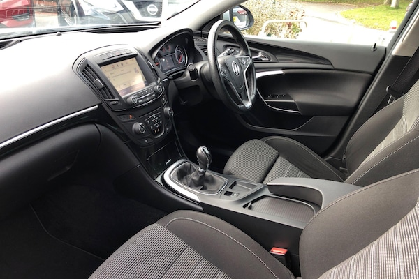 Used Vauxhall Insignia 2016 for sale - 76158483: Photo 2