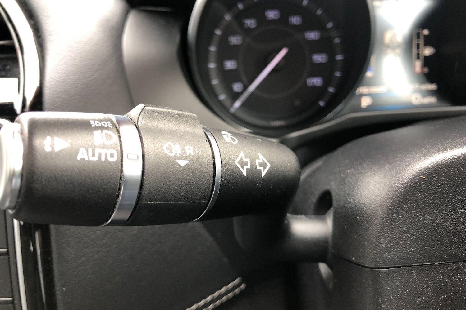 Used Jaguar XE 2016 for sale - 76085453: Photo 27