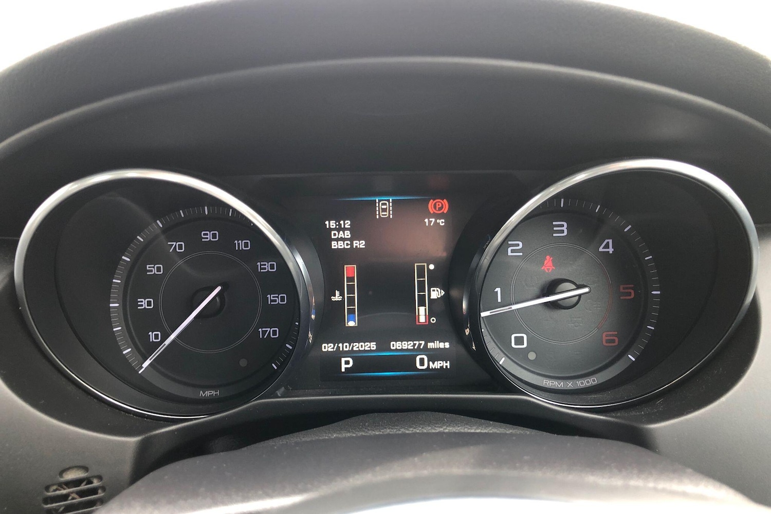 Used Jaguar XE 2016 for sale - 76085453: Photo 29