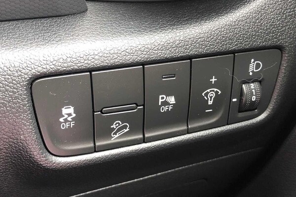 Used Hyundai KONA 2021 for sale - 76151652: Photo 24