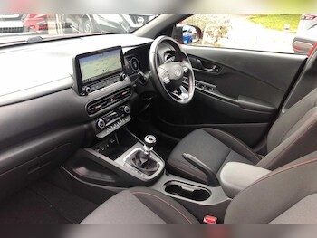 Used Hyundai KONA 2021 for sale - 76151652: Photo 2