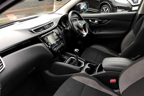 Used Nissan Qashqai 2020 for sale - 76201432: Photo 2