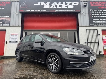 Volkswagen - Golf
