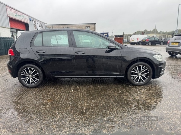 Used Volkswagen Golf 2017 for sale - 76002761: Photo 6