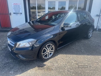 Used Mercedes-Benz A-Class 2013 for sale - 76175716: Photo 2