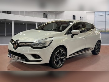 Used Renault Clio 2017 for sale - 77825674: Photo