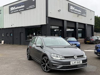 Volkswagen - Golf