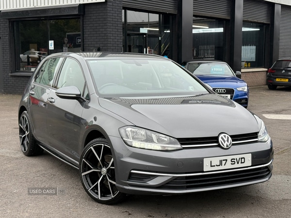 Used Volkswagen Golf 2017 for sale - 76285062: Photo 2