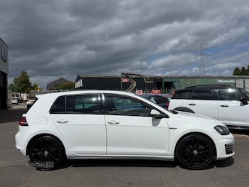 Used Volkswagen Golf 2016 for sale - 78890252: Photo