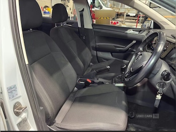 Used Volkswagen Polo 2018 for sale - 76753650: Photo