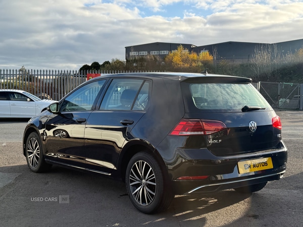 Used Volkswagen Golf 2017 for sale - 76608665: Photo 5
