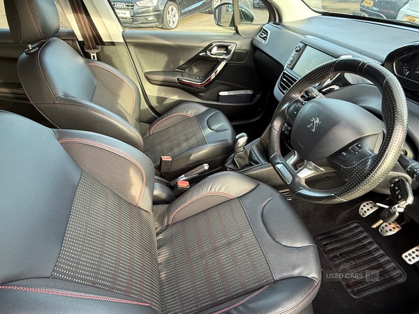 Used Peugeot 208 2015 for sale - 76899806: Photo 16