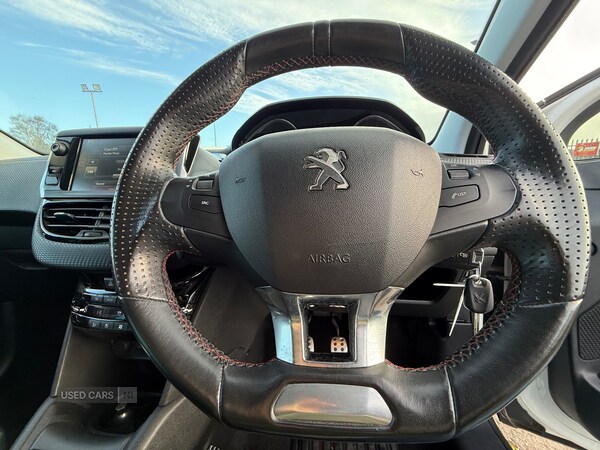 Used Peugeot 208 2015 for sale - 76899806: Photo 19