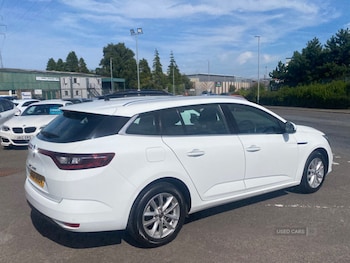 Used Renault Megane 2019 for sale - 79497727: Photo