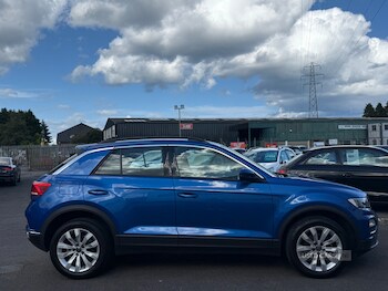 Used Volkswagen T-Roc 2021 for sale - 75770135: Photo