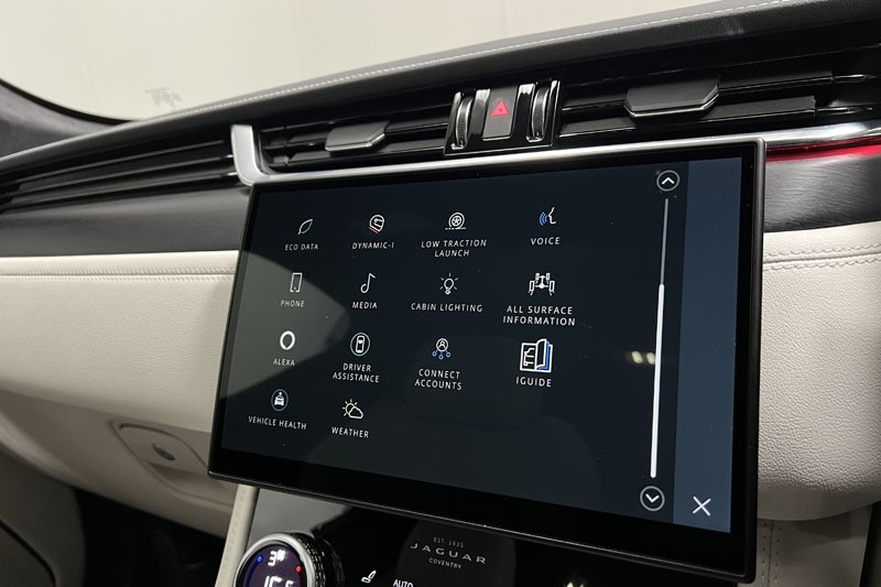 Used Jaguar F-Pace 2024 for sale - 77934553: Photo 31