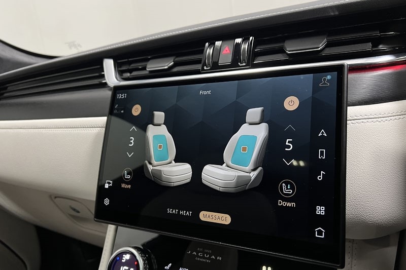 Used Jaguar F-Pace 2024 for sale - 77934553: Photo 32