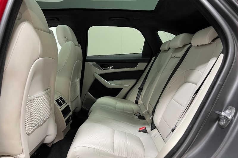 Used Jaguar F-Pace 2024 for sale - 77934553: Photo 4