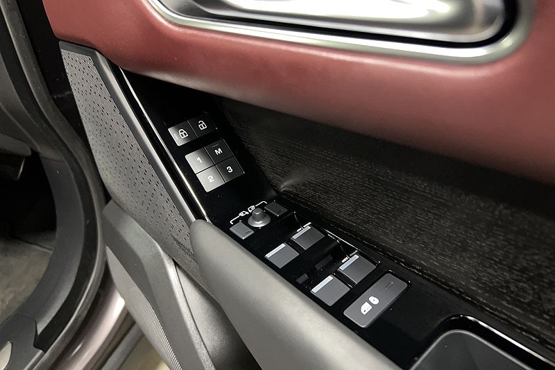 Used Land Rover Range Rover Velar 2024 for sale - 78152738: Photo 23