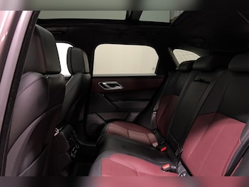 Used Land Rover Range Rover Velar 2024 for sale - 78152738: Photo