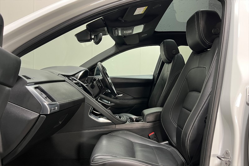 Used Jaguar E-Pace 2023 for sale - 77918090: Photo 3