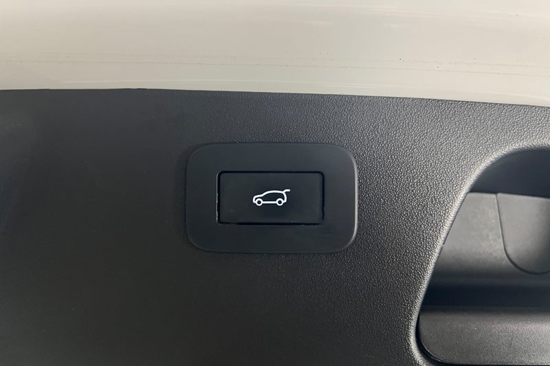 Used Jaguar E-Pace 2023 for sale - 77918090: Photo 42