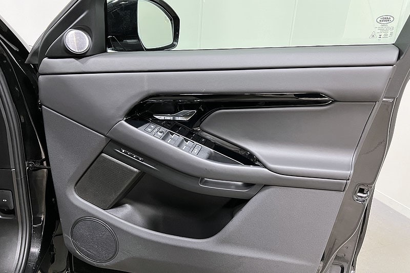 Used Land Rover Range Rover Evoque 2025 for sale - 77151614: Photo 21