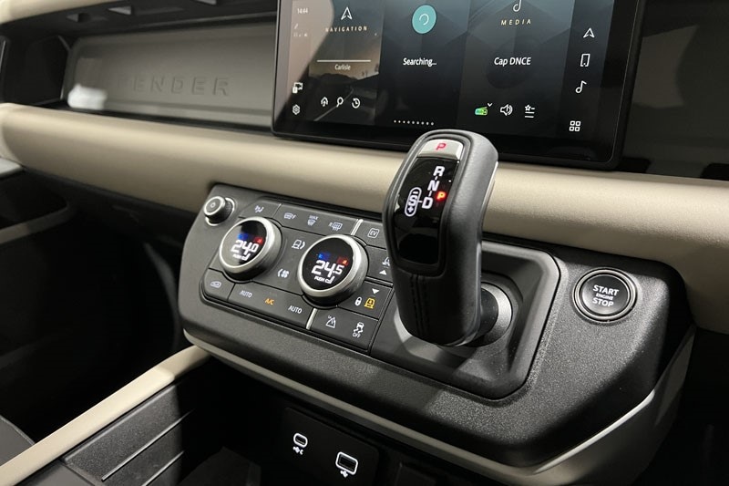 Used Land Rover Defender 2024 for sale - 78028107: Photo 14