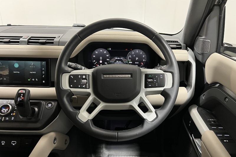 Used Land Rover Defender 2024 for sale - 78028107: Photo 15