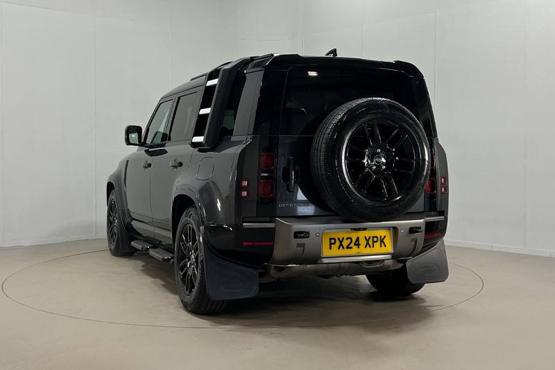 Used Land Rover Defender 2024 for sale - 78028107: Photo 2