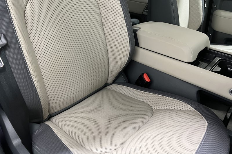 Used Land Rover Defender 2024 for sale - 78028107: Photo 26