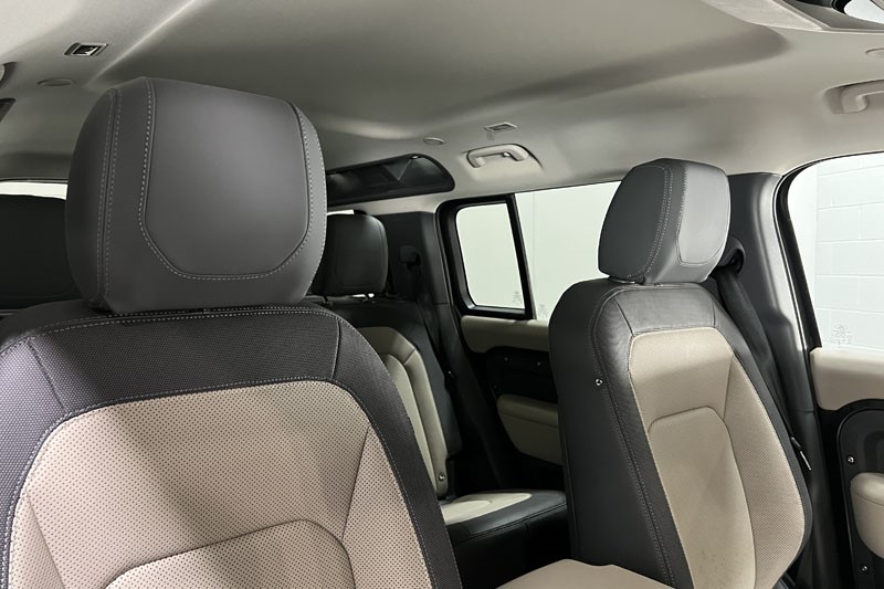 Used Land Rover Defender 2024 for sale - 78028107: Photo 27