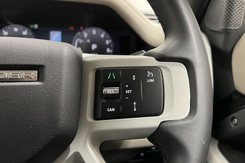 Used Land Rover Defender 2024 for sale - 78028107: Photo 30