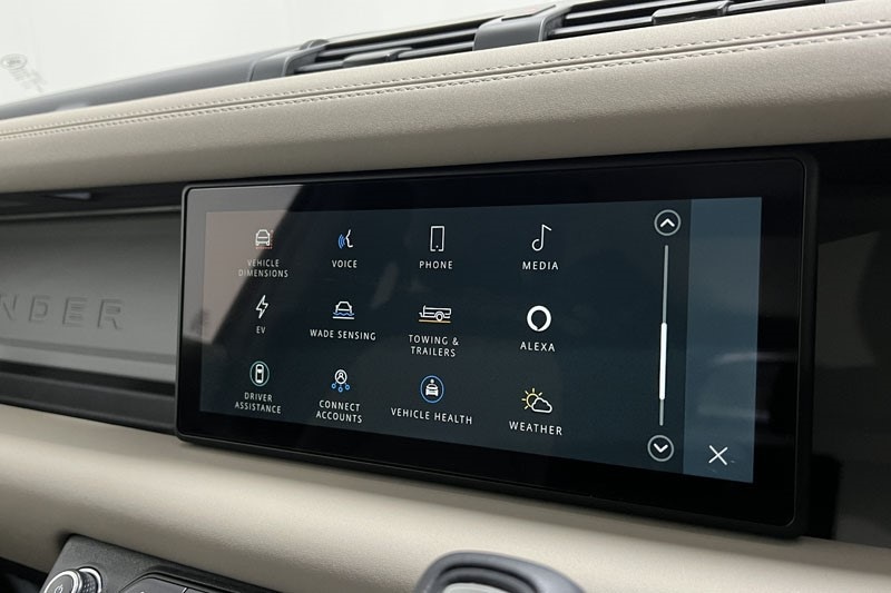 Used Land Rover Defender 2024 for sale - 78028107: Photo 36