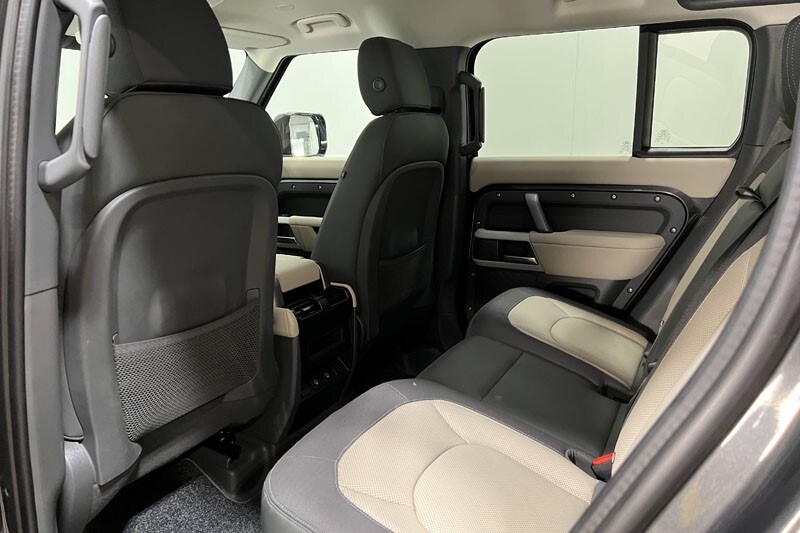 Used Land Rover Defender 2024 for sale - 78028107: Photo 42